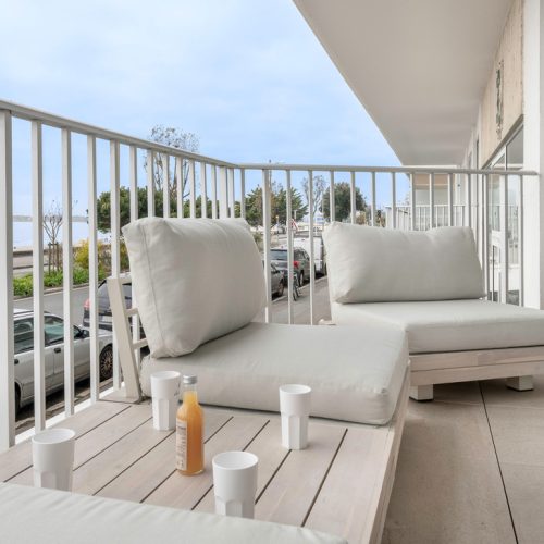 5F10C42D-4D9A-4466-AED3-6E711CE6ADA8_1_105_c