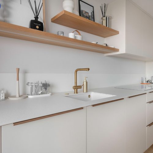 92265299-8C73-48C7-BAB9-80F9288A4E14_1_105_c